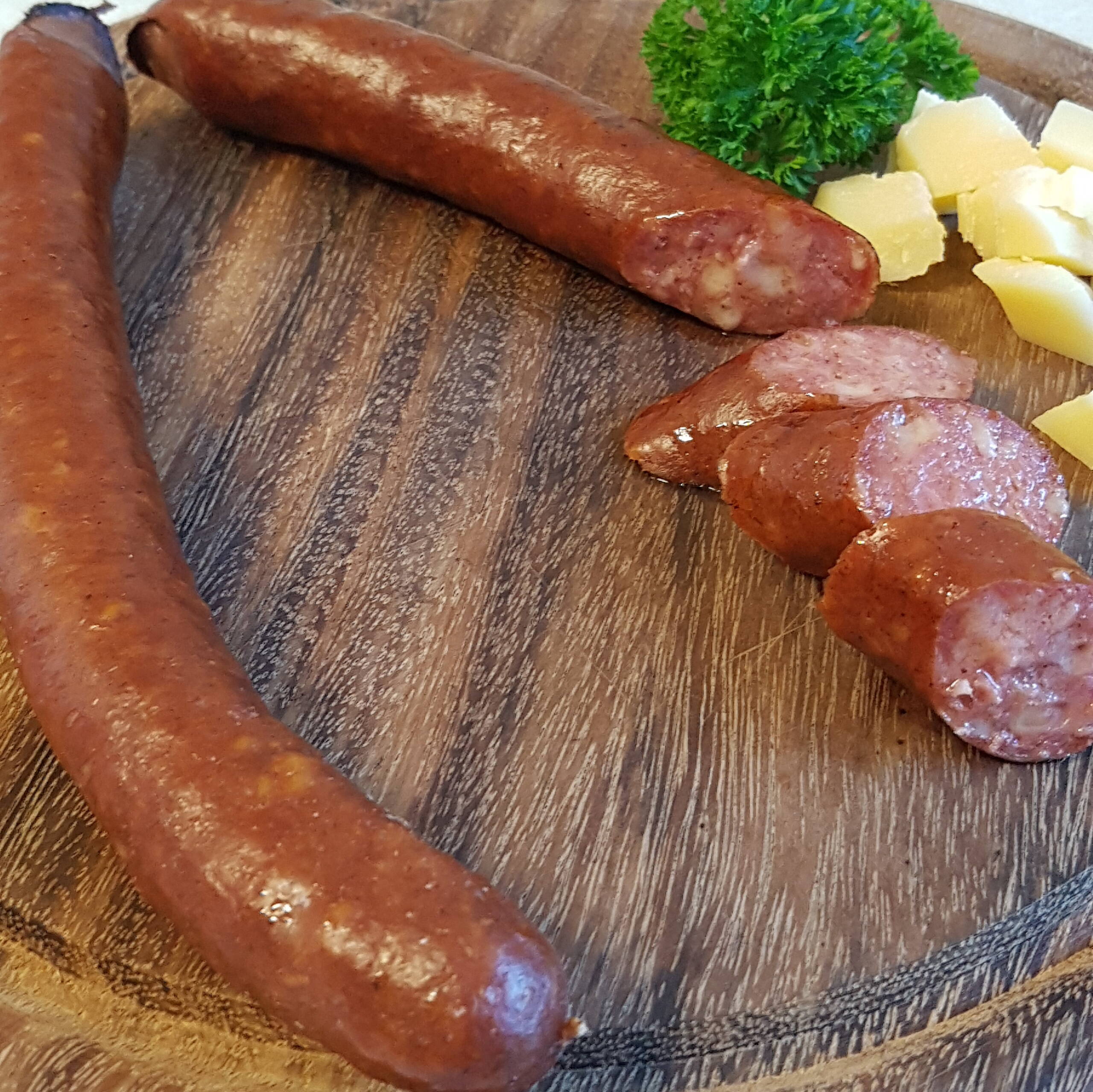 Brühwurst mit Käse vom Oberberg